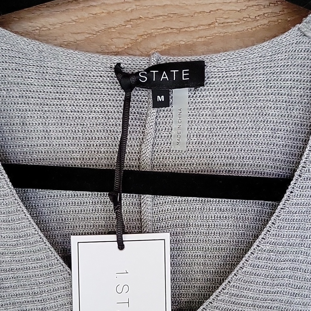 1. State NWT Size Medium Light Gray Ribbed Balloon Sleeve Cotton Blend Sweater - Picture 3 of 5